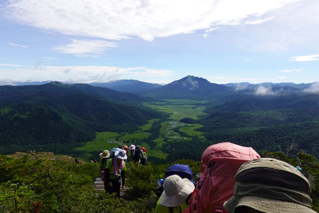 至仏山から尾瀬ケ原の景色